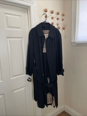 Burberry - Classic Y2K Long Trench Coat - Black / Gold - XXL